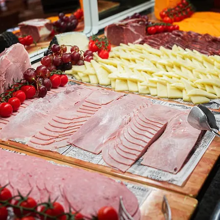 Ipv Palace & - Adults Recommended Szálloda