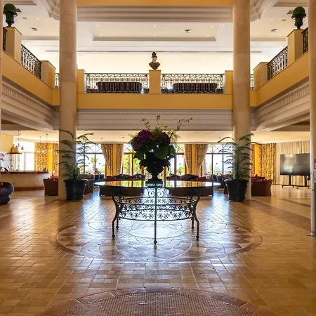 Ipv Palace & - Adults Recommended