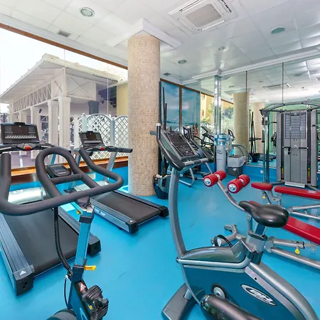 Ipv Palace & - Adults Recommended Фуэнхирола