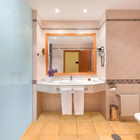 Ipv Palace & - Adults Recommended Hotel 4*