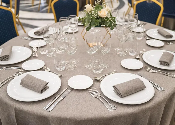 Ipv Palace & - Adults Recommended 4* Фуенхірола